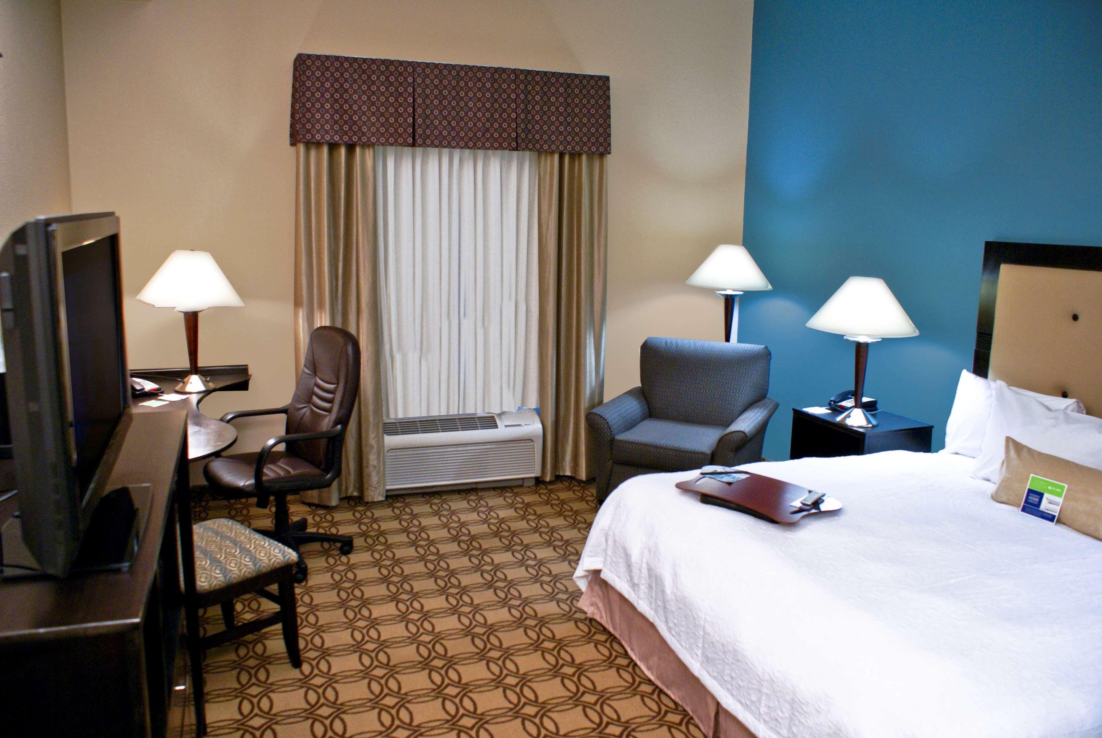 Hampton Inn & Suites Charlotte-Airport Pokój zdjęcie