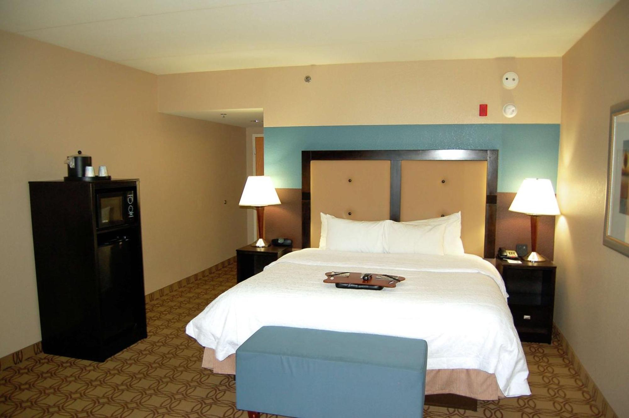 Hampton Inn & Suites Charlotte-Airport Zewnętrze zdjęcie