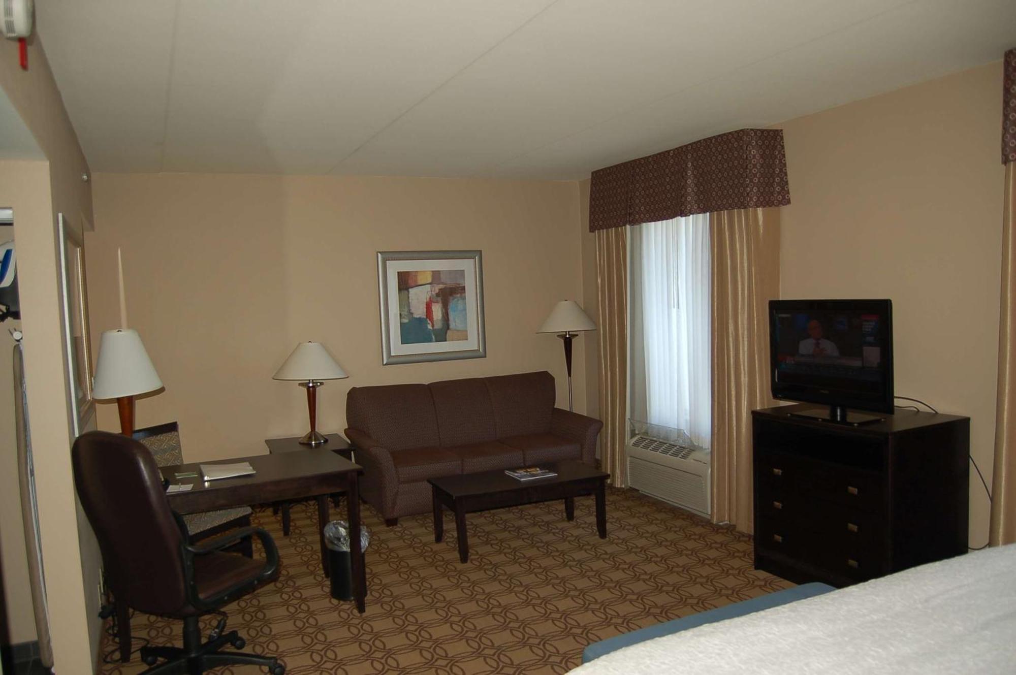 Hampton Inn & Suites Charlotte-Airport Zewnętrze zdjęcie