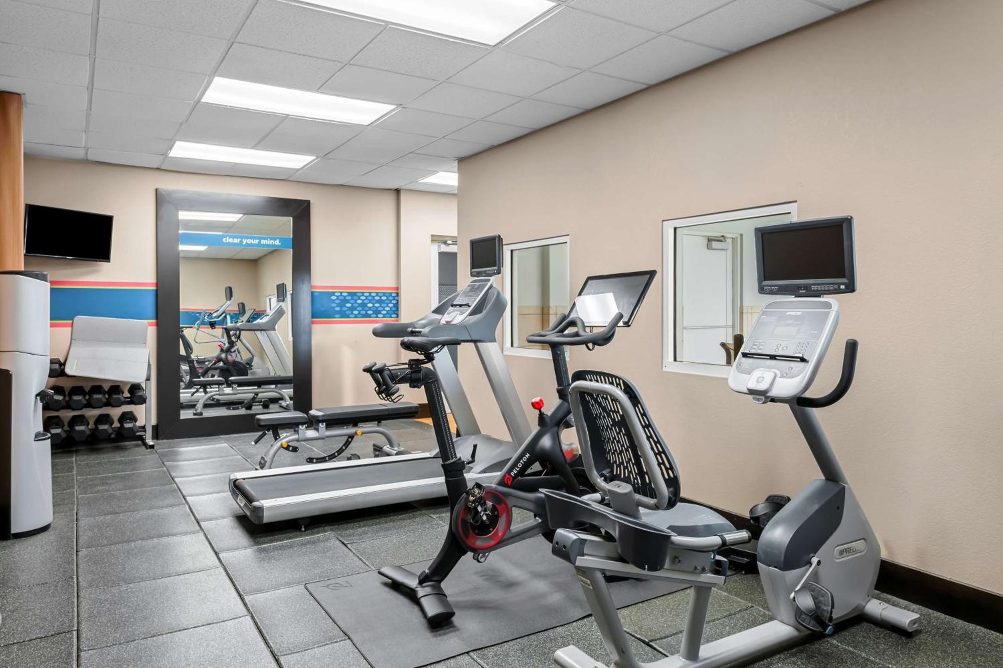 Hampton Inn & Suites Charlotte-Airport Zewnętrze zdjęcie