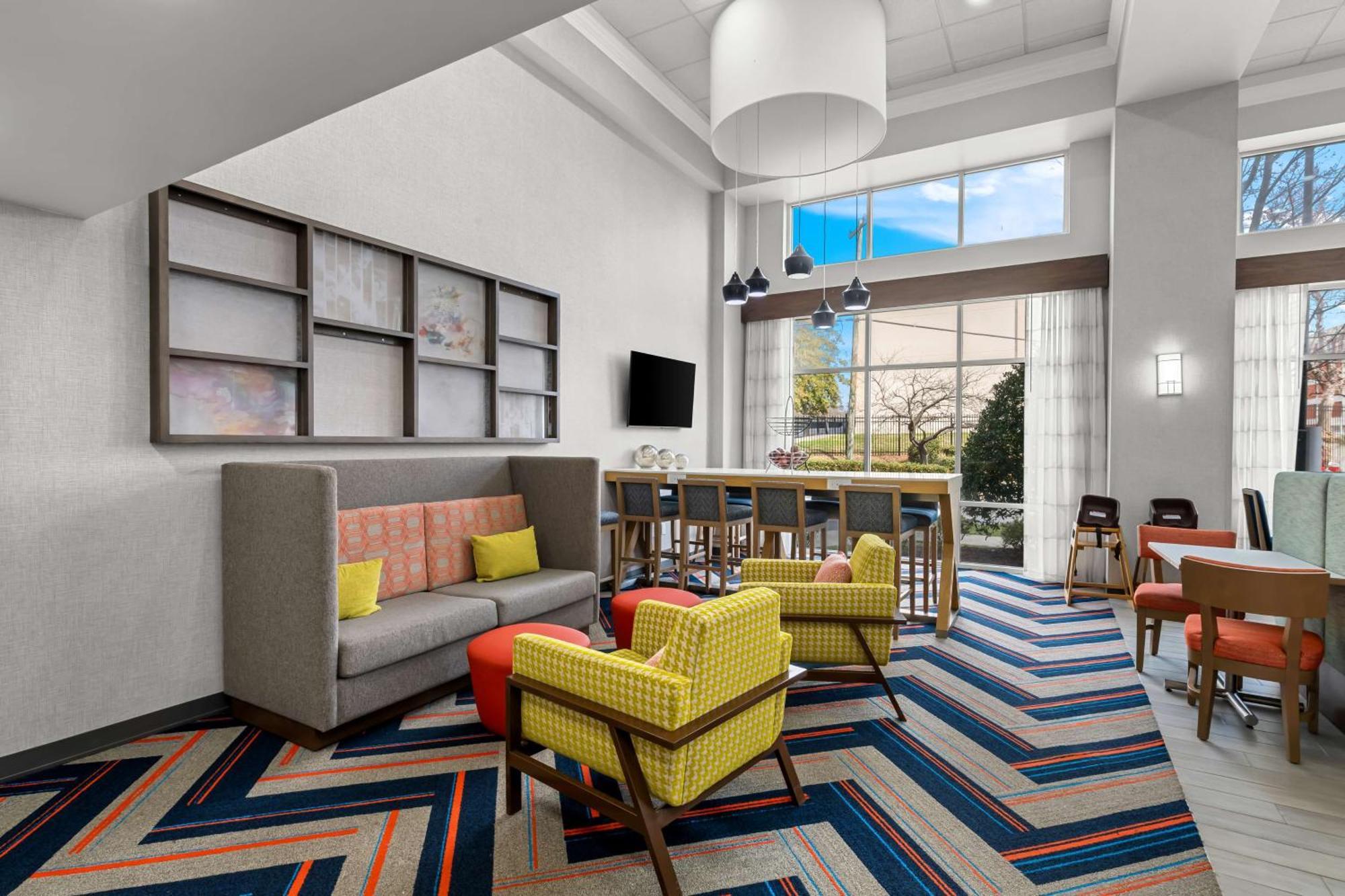 Hampton Inn & Suites Charlotte-Airport Zewnętrze zdjęcie