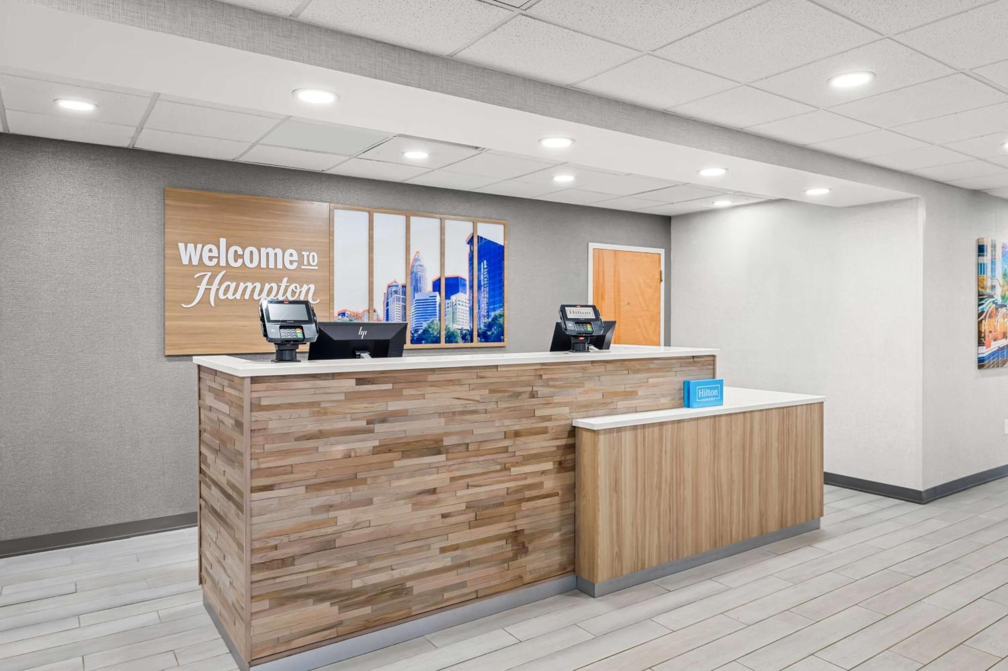 Hampton Inn & Suites Charlotte-Airport Zewnętrze zdjęcie