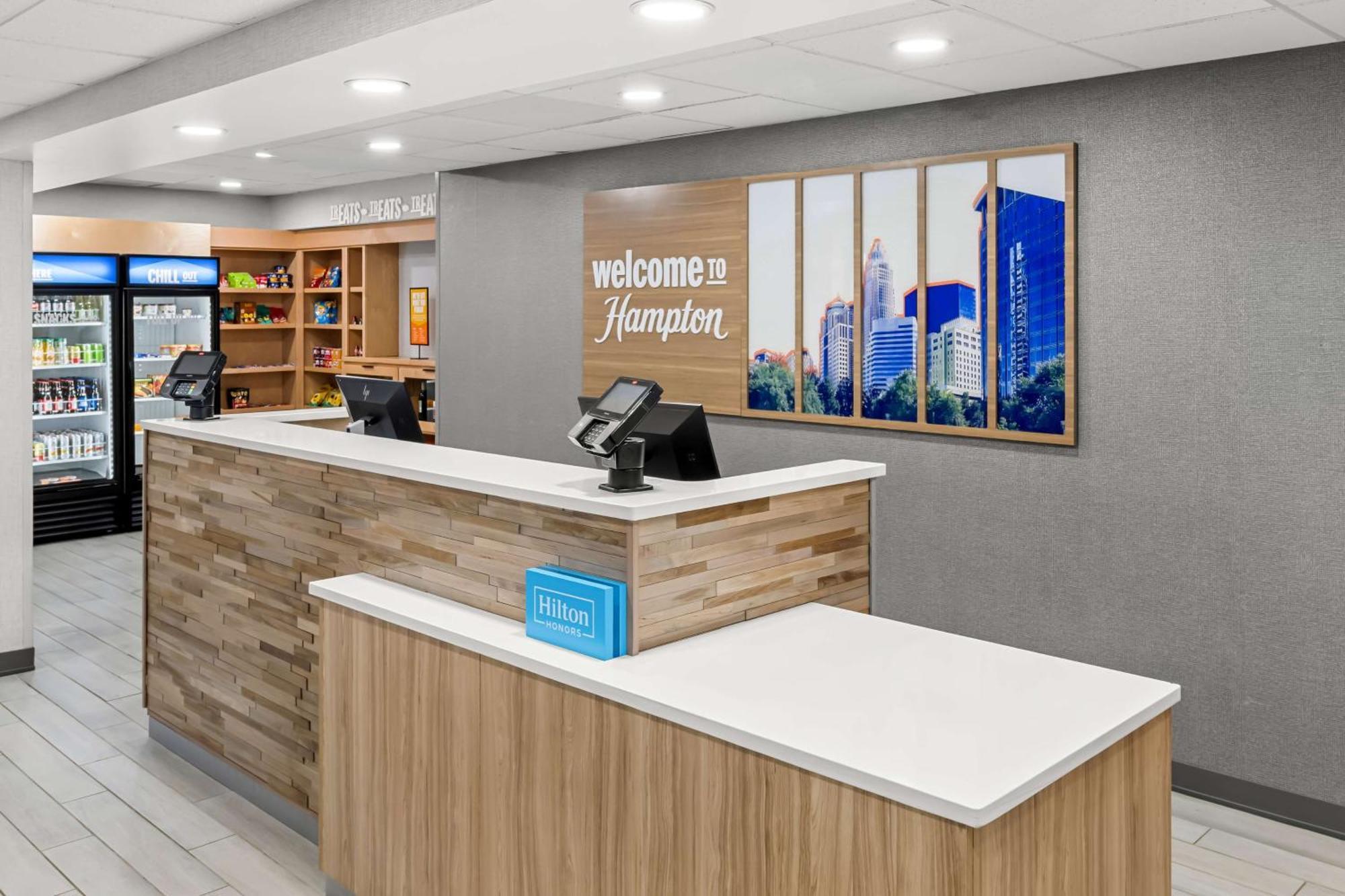 Hampton Inn & Suites Charlotte-Airport Zewnętrze zdjęcie
