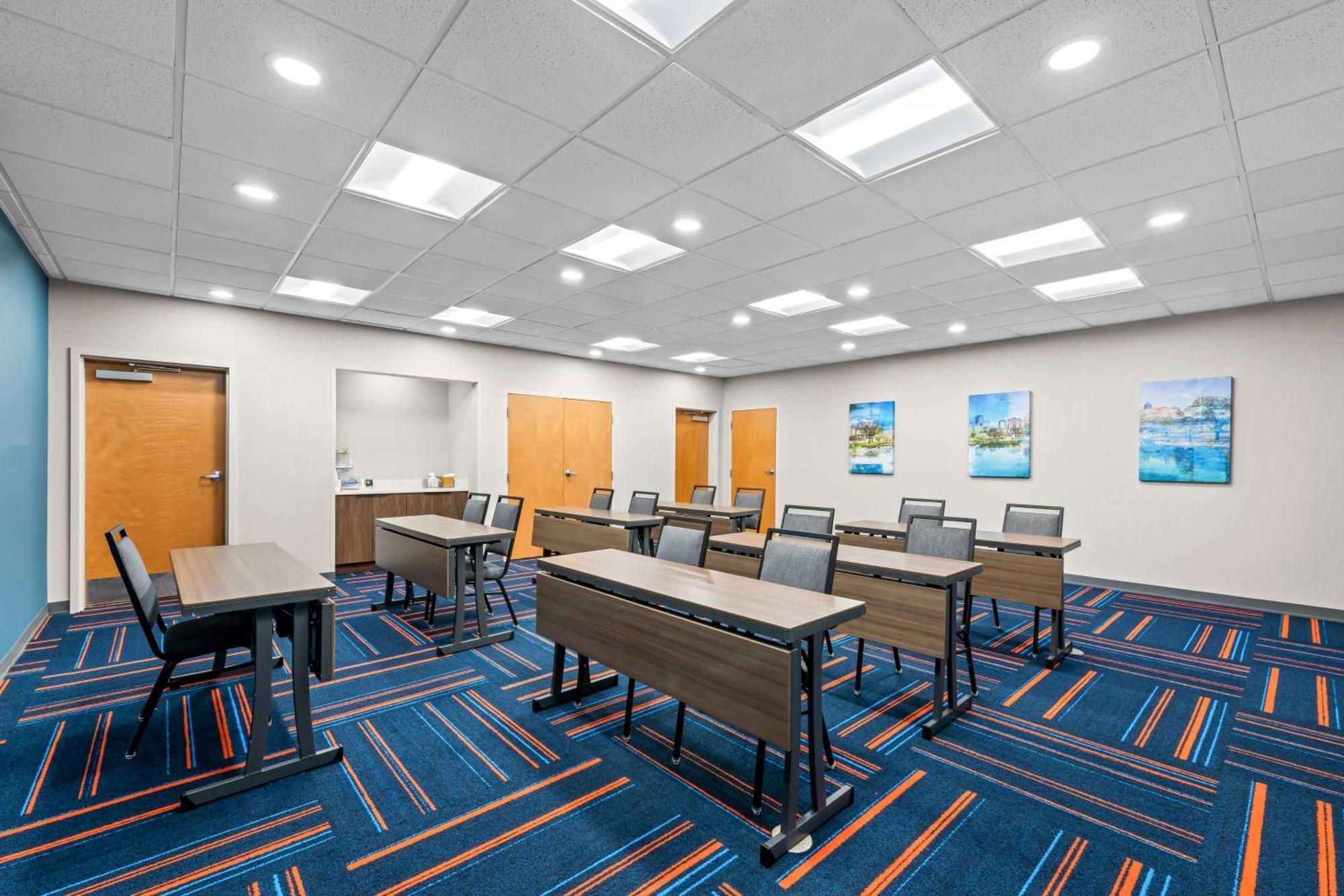 Hampton Inn & Suites Charlotte-Airport Zewnętrze zdjęcie