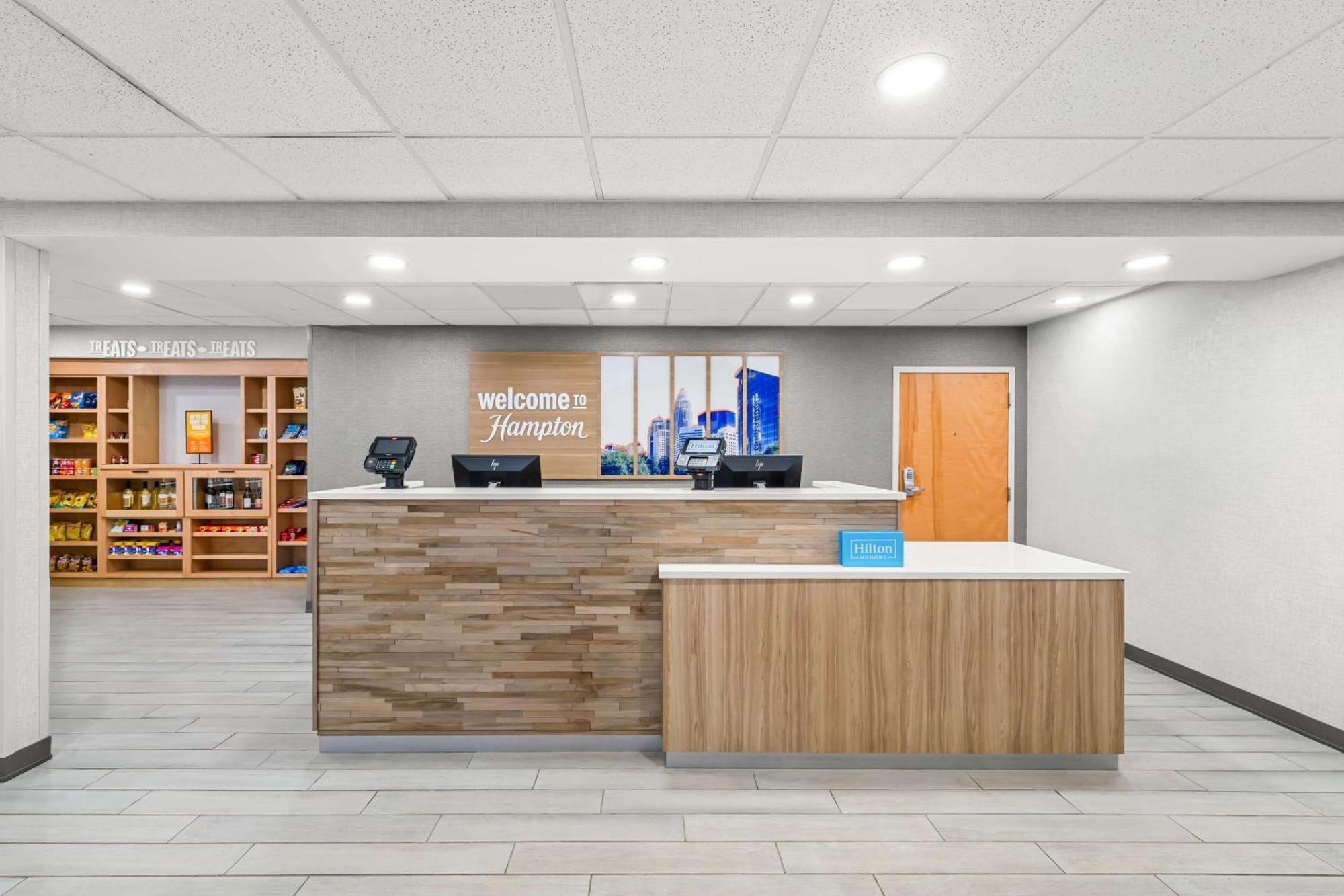 Hampton Inn & Suites Charlotte-Airport Zewnętrze zdjęcie