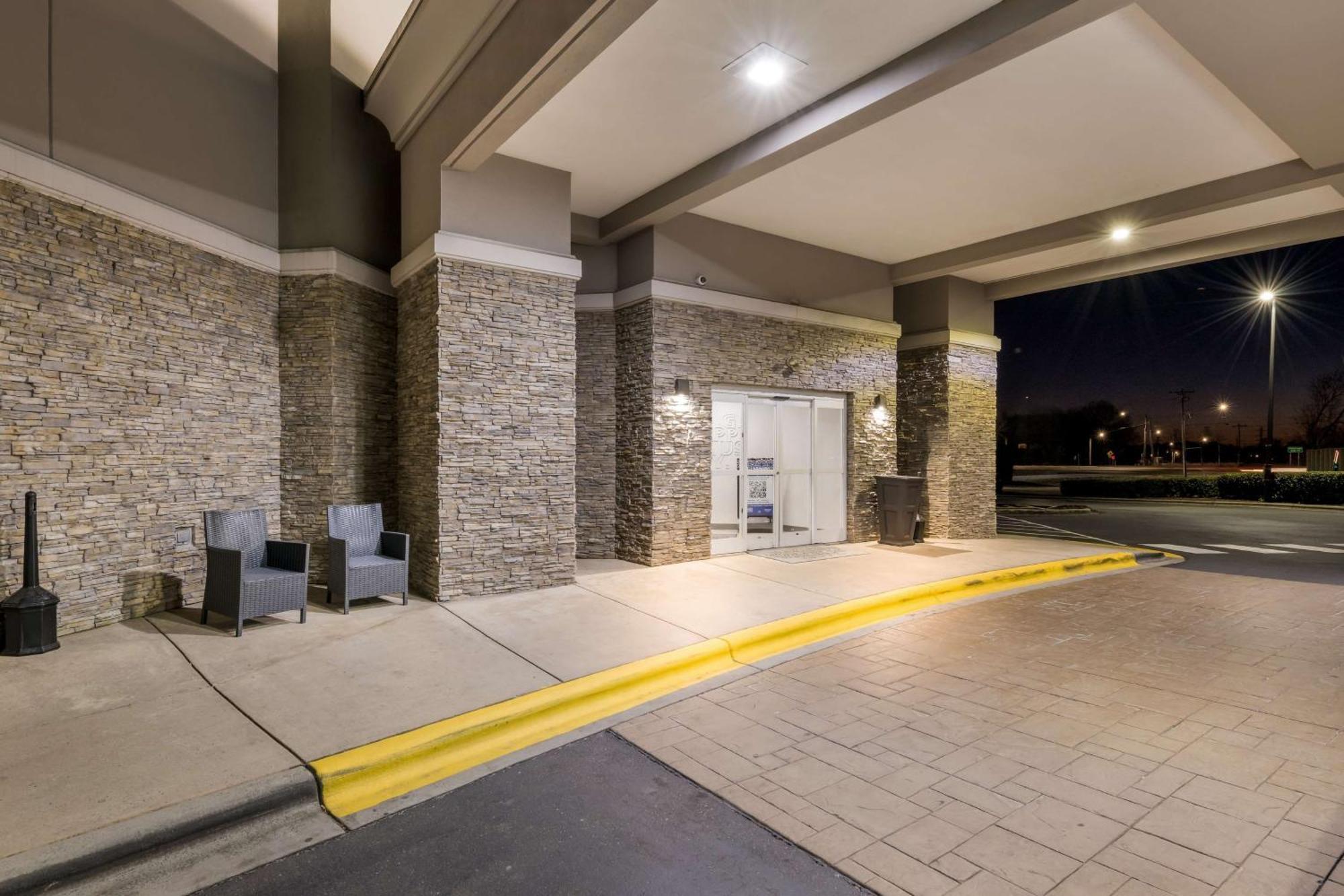 Hampton Inn & Suites Charlotte-Airport Zewnętrze zdjęcie